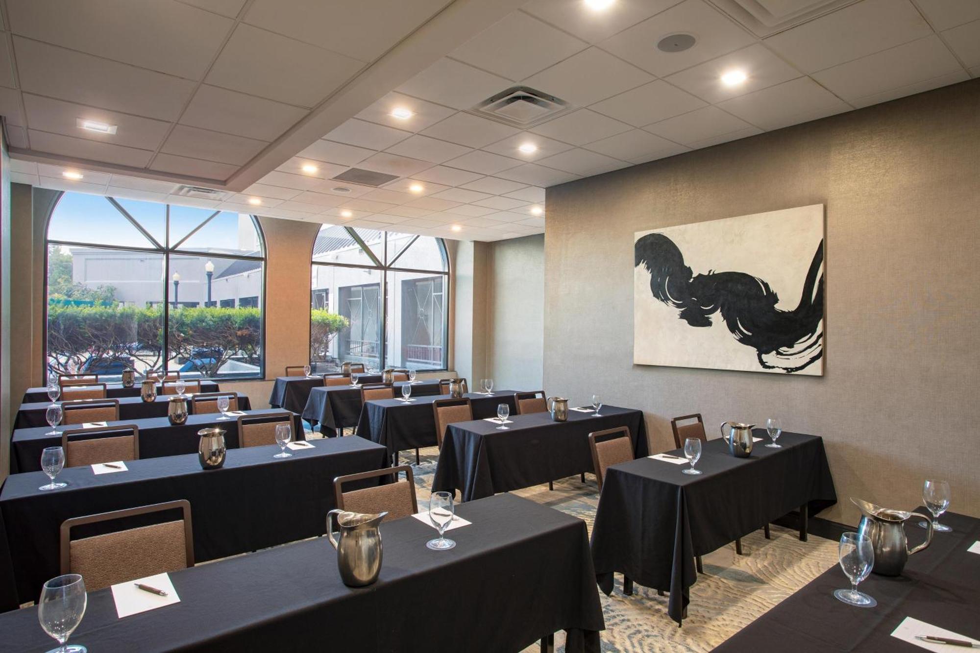 Sheraton Suites Columbus Worthington Eksteriør bilde